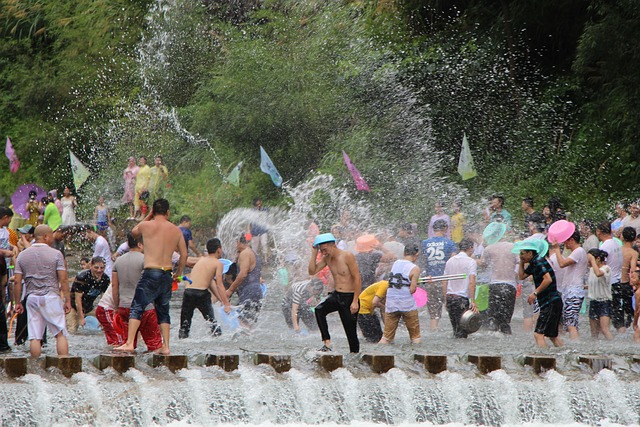 Free Water Fight Songkran photo and picture